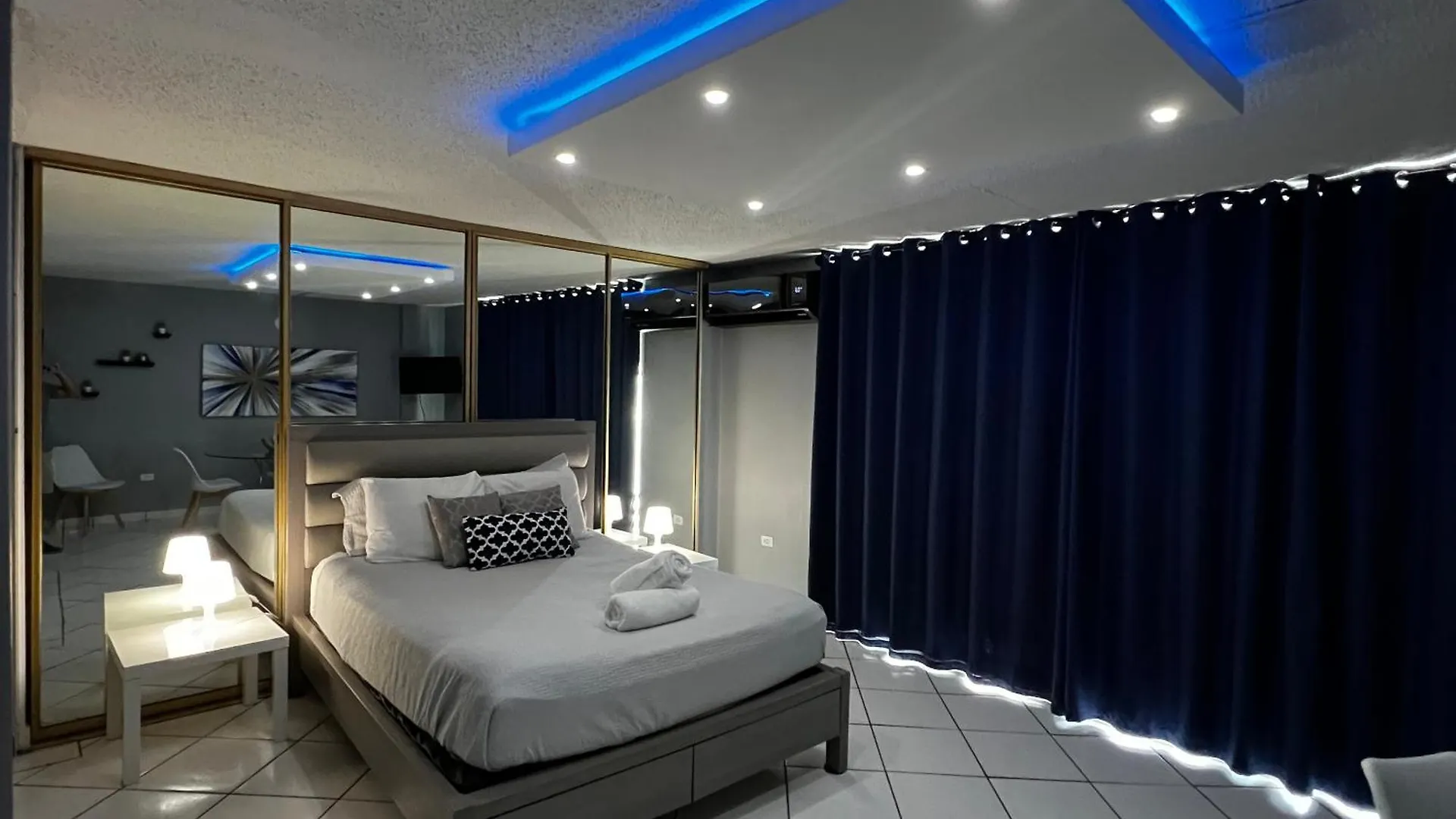 Apartment Isla Verde Puerto Rico, One Queen Bed San Juan